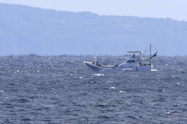 配资平台可信度 突发！两名美军在日本搜寻“鱼鹰”运输机时失踪！拜登此前发声：彻底调查