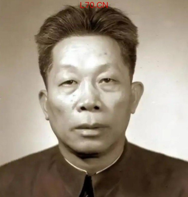 1971年，冯白驹上书毛主席希望得到平反，主席问：他现在在哪里？